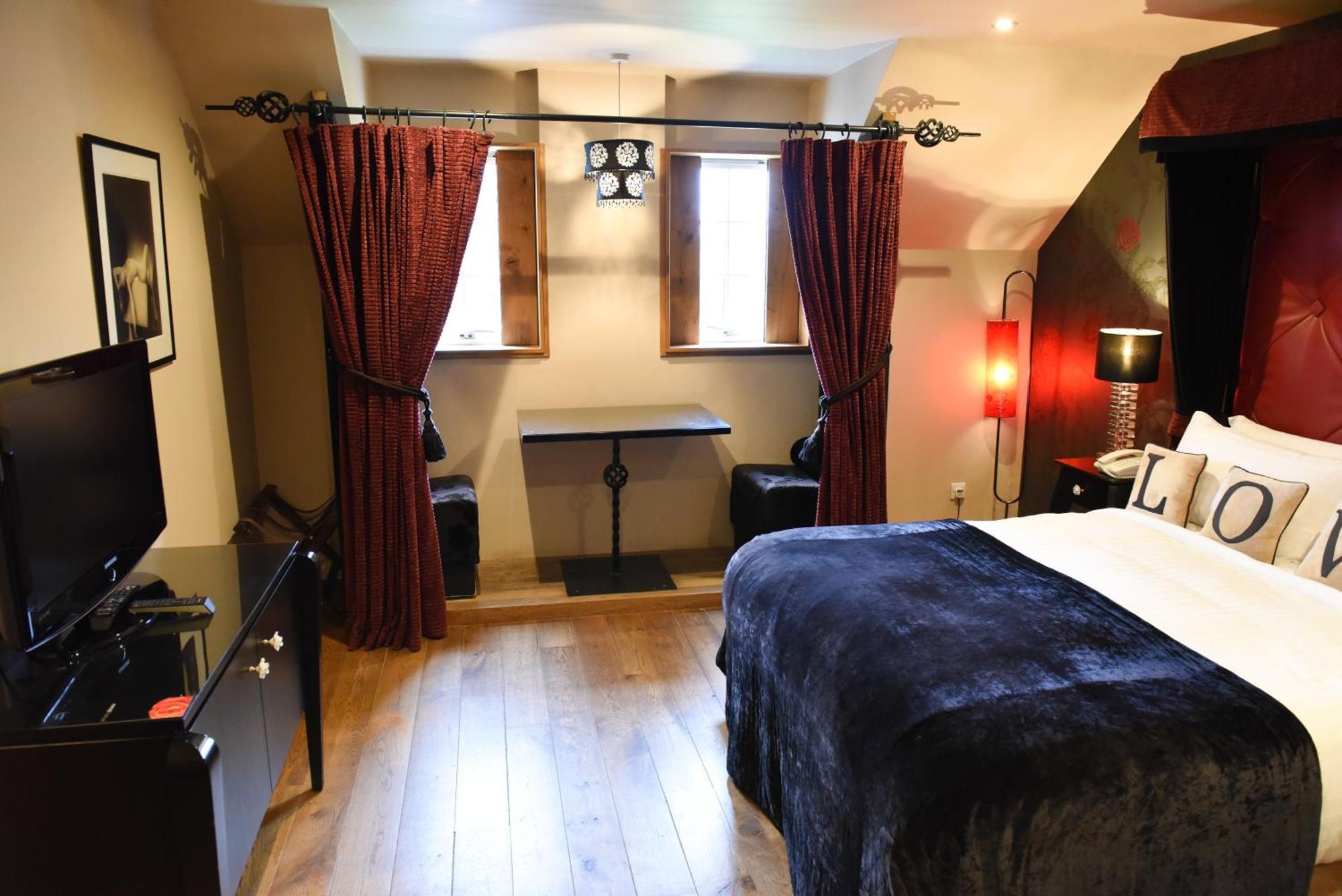 Glenskirlie Castle Hotel Banknock Exteriér fotografie